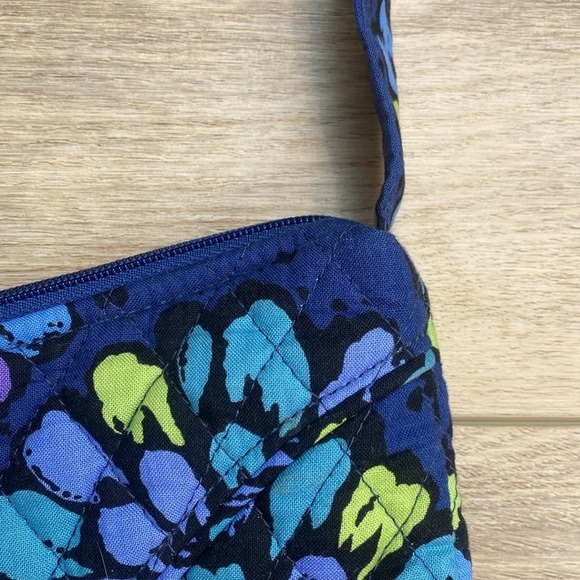 Vera Bradley | Indigo Pop | Crossbody Hobo‎ Tote - Picture 4 of 12
